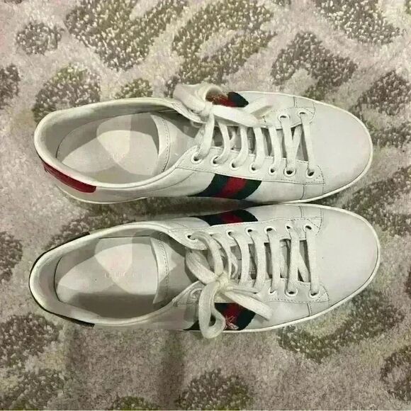 Gucci WOMEN'S ACE SNEAKER WITH BEE - Picture 6 of 9